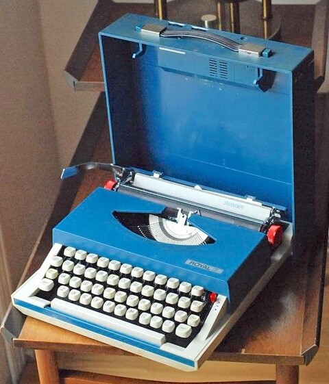 typewriter_royal